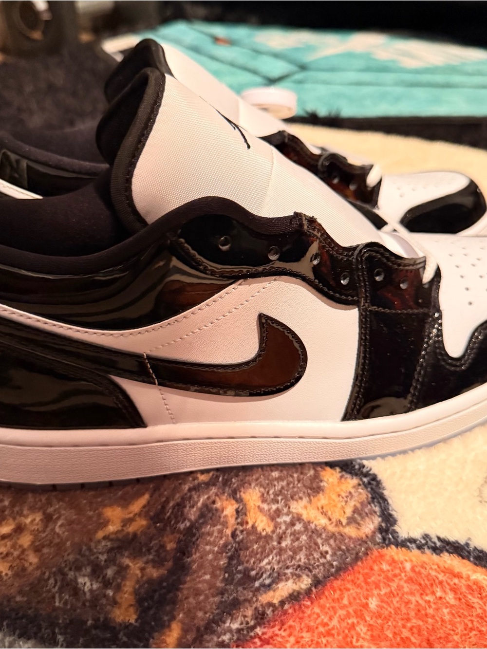 Jordan retro 1 low Men's Black and White Low-Top Sneakers new with box